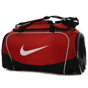 Sportovní taška Nike Brasilia červená střední
